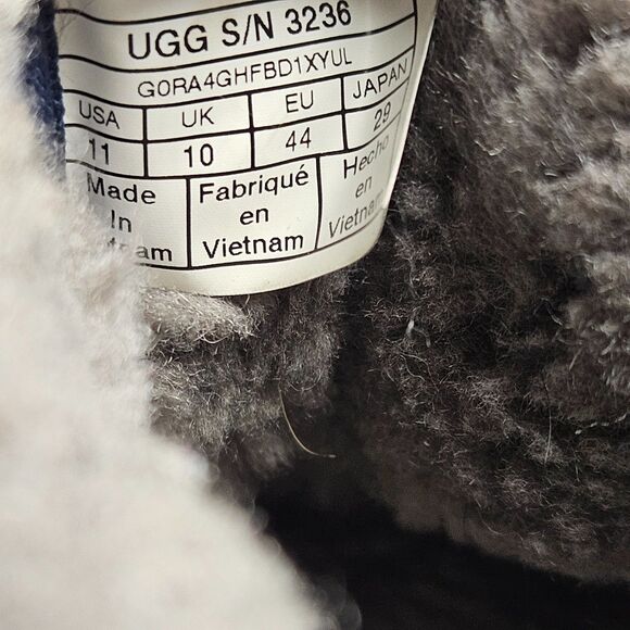 UGG Boots Neumen Chukka Mens 11 Navy Blue Lace Up Casual Ankle Top SN 3236 - Picture 10 of 12